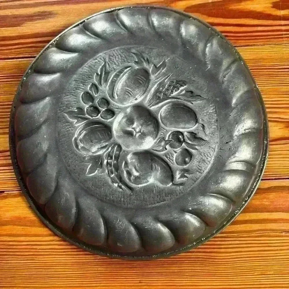 Pewter Fruit Plate Repousse Reproduction From 18th Century...Vintage - Picture 4 of 7